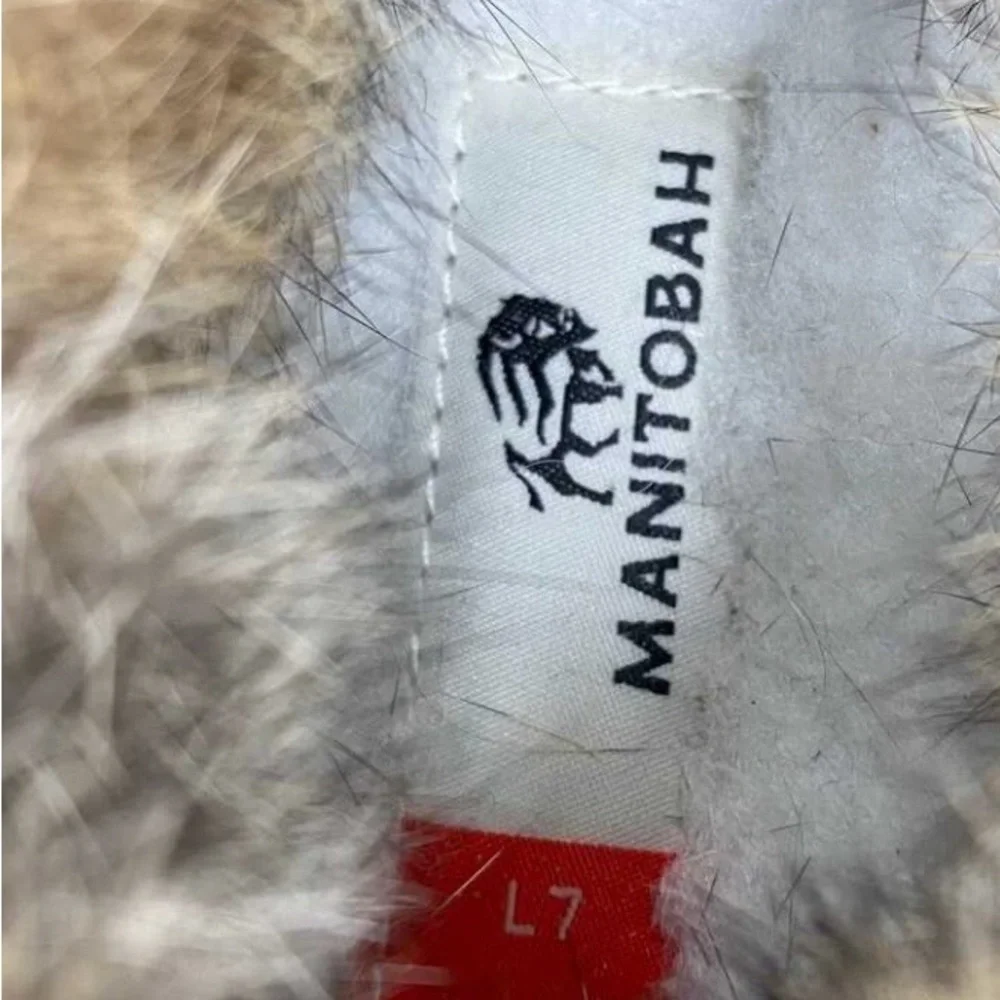 Manitobah Street Moccasin - Real Rabbit Fur NWOT - Picture 3 of 6